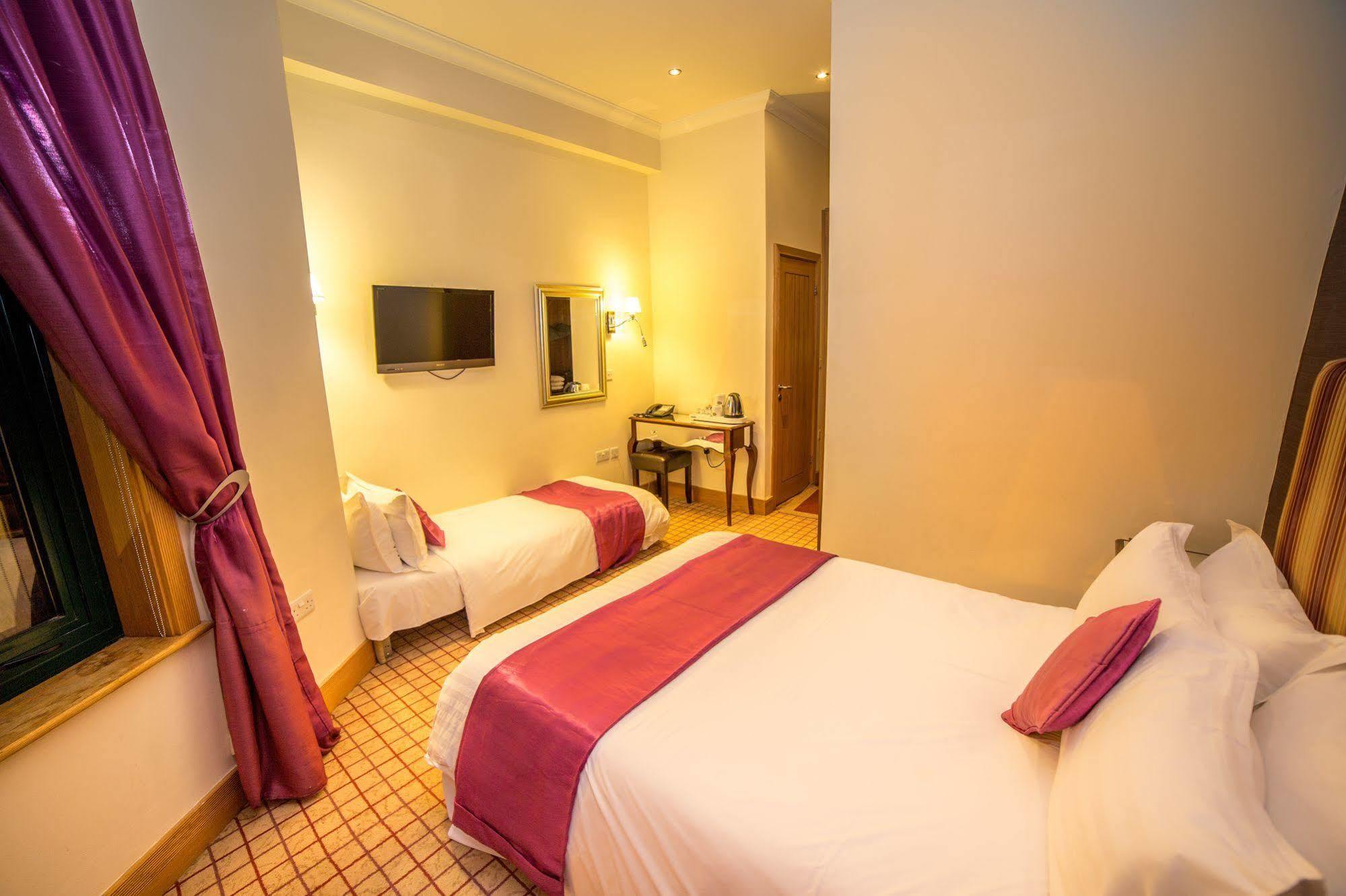 Newcastle Jesmond Hotel Екстер'єр фото